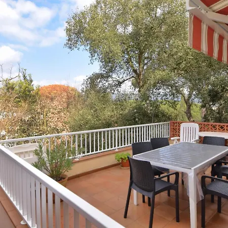 Vall Villa *