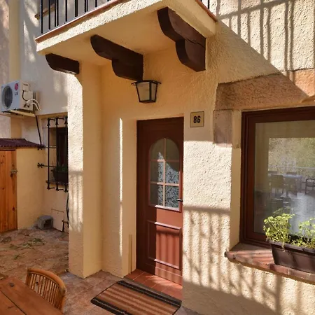 Vall Villa